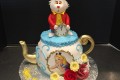 alice-teapot-cake
